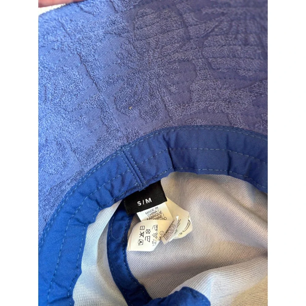 Roxy Blue Terry Cloth Floral Embossed Bucket Hat Womens Small/Medium